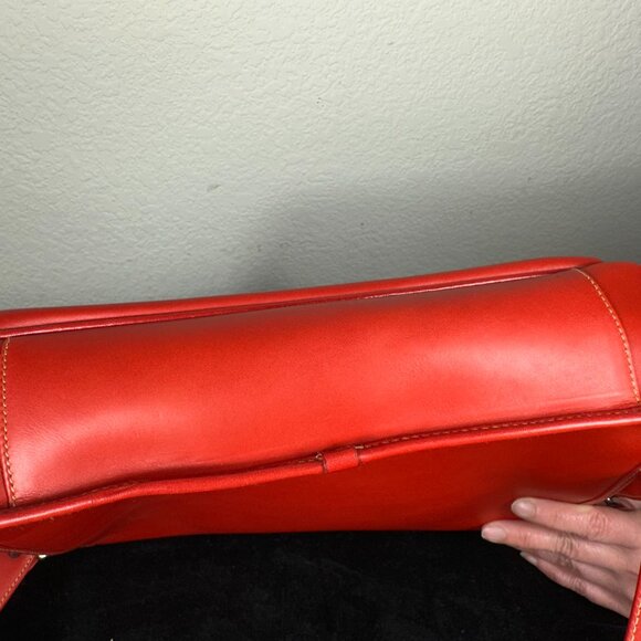 NEW Vintage Gianni Versace Genuine Leather Messenger Bag - Picture 11 of 14